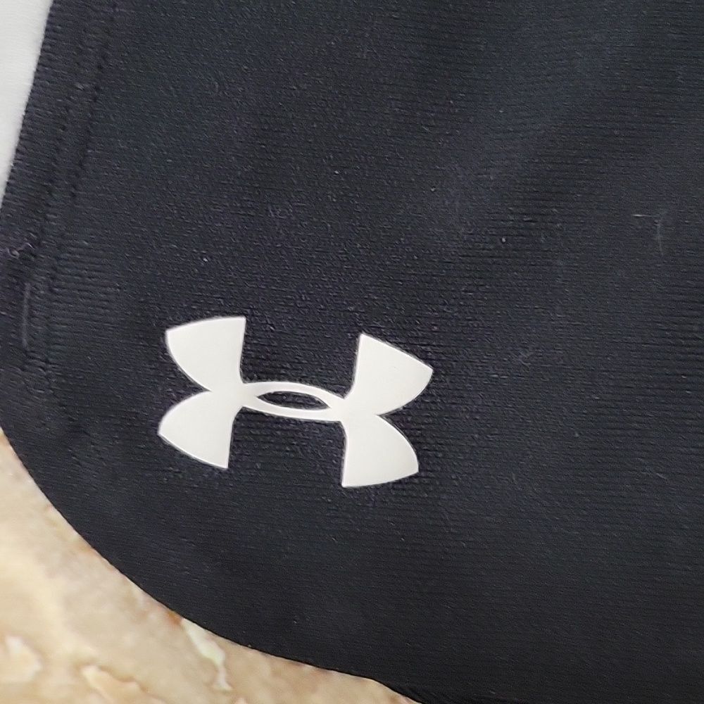 UNDERARMOUR MENS ELASTIC WAIST SHORTS SIZE MEDIUM HAS POCKETS - Picture 3 of 7